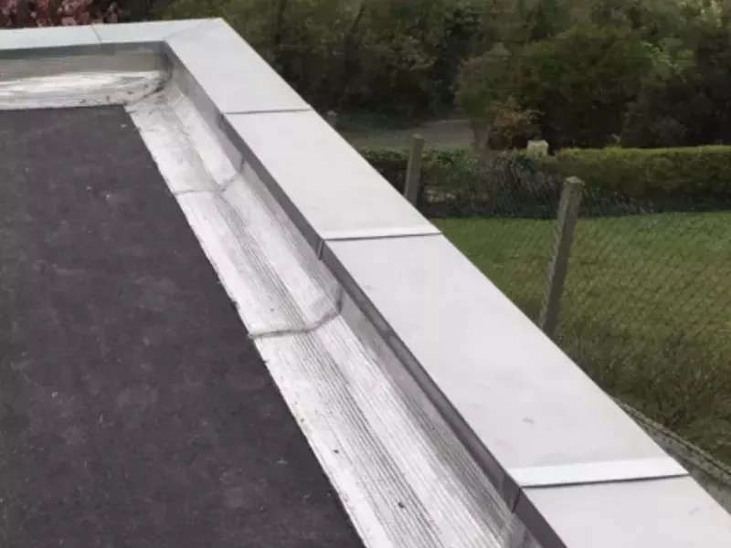Étanchéité en bordure de toiture-terrasse