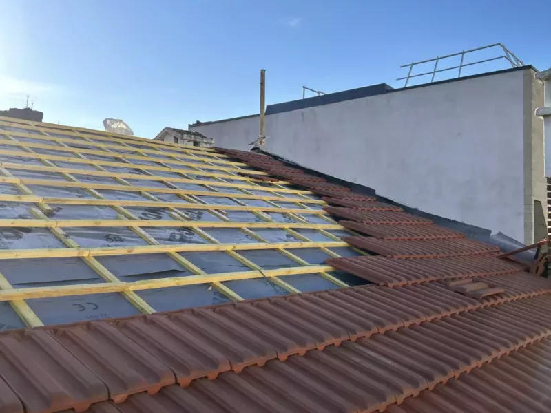Pose de liteaux et écran sous-toiture — photo 2